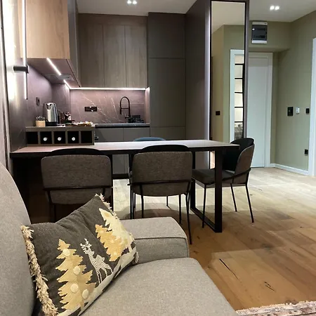 A 2-4 In Vucko דירה *